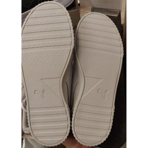 PUMA Women Sneaker Shoes Vikky V2 --White - Picture 9 of 10